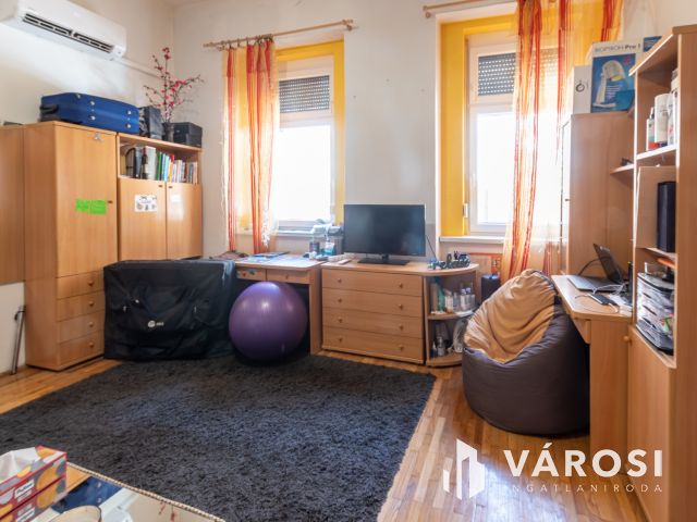 RÁKOSPALOTA 92 M² + KERT + PINCE – 2 HÁZRÉSZ: 81,8 M FT!
