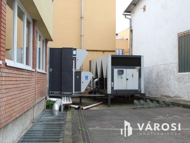 Miskolc Zsolcaikapu irodaház, üzletház, üzem, bármi!!!