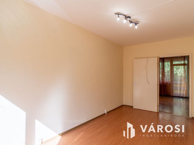 Az Újrókusi hetventettes  - eladó panel lakás -
