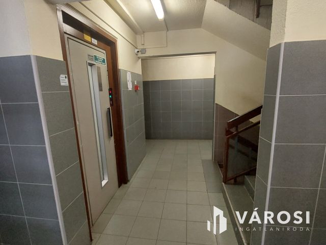 Otthonnak, vagy befektetésnek 65 m2-es loggiás lakás